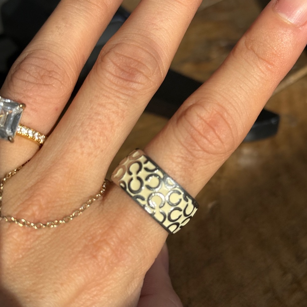 Vintage Coach Silver and White Ring - Picture 6 of 8